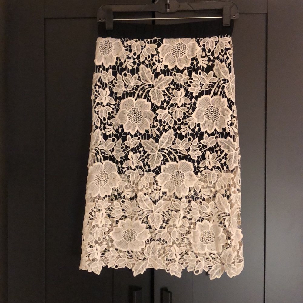 🖤🤍 Gorgeous lace overlay over mini pencil skirt S - Picture 5 of 10